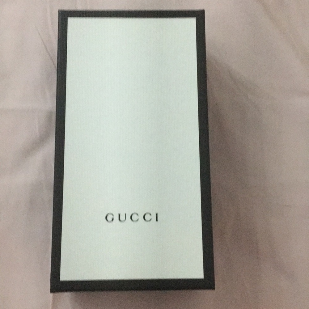 Gucci Box with Gucci tissue paper!
